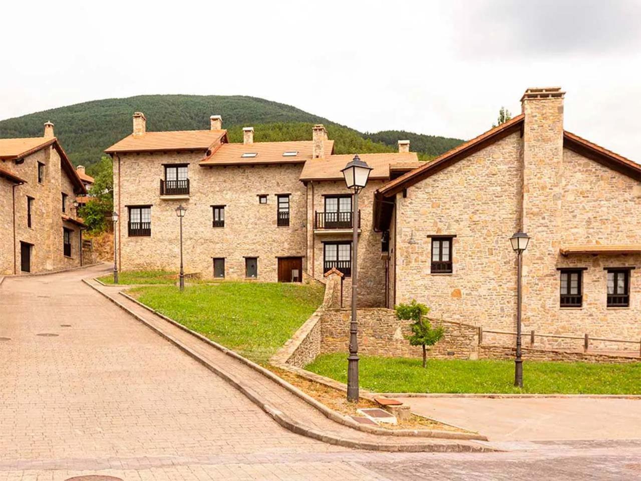 Apartamentos Jaca Mirador De Badaguas 3000 Екстериор снимка