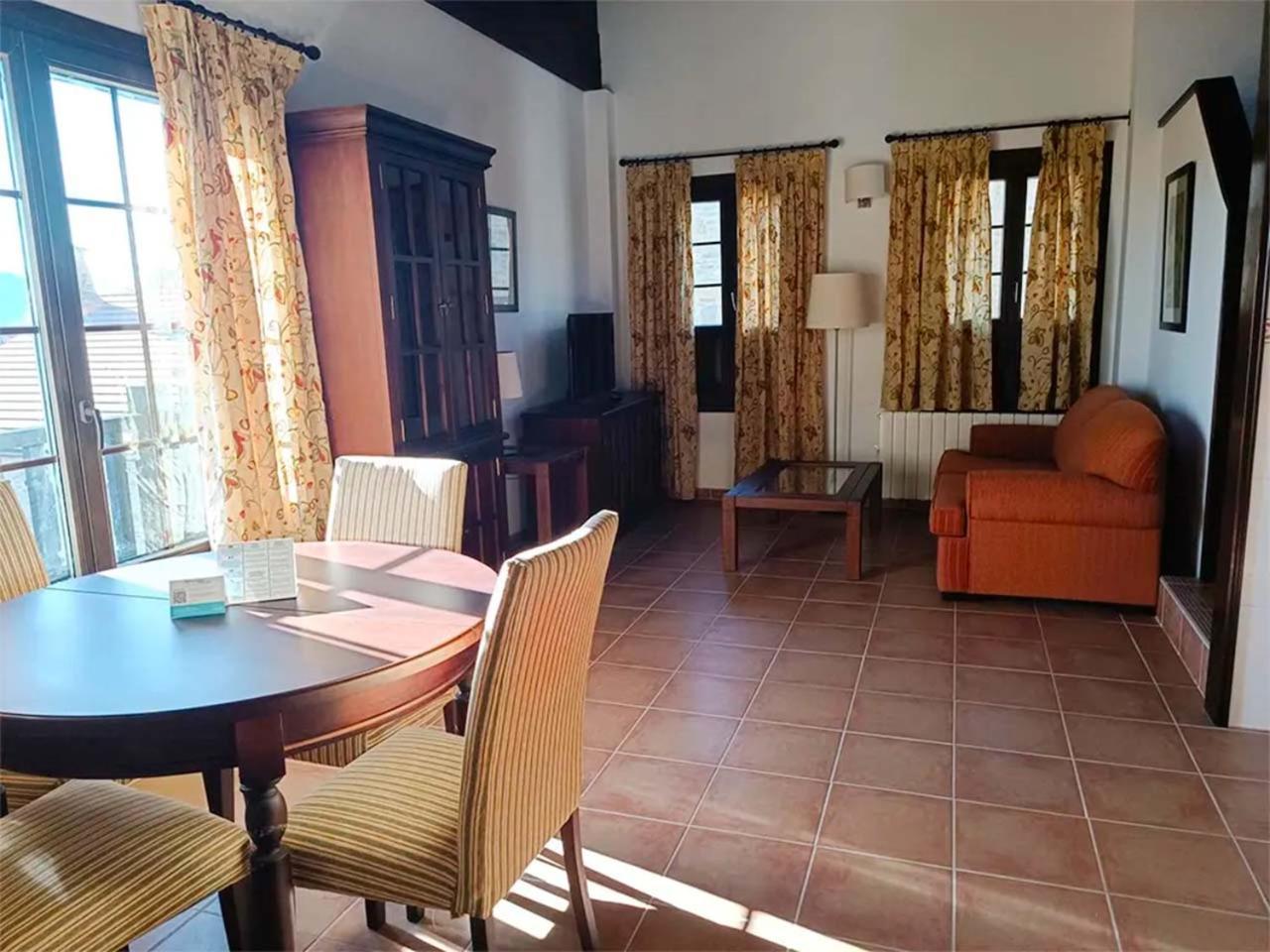 Apartamentos Jaca Mirador De Badaguas 3000 Екстериор снимка