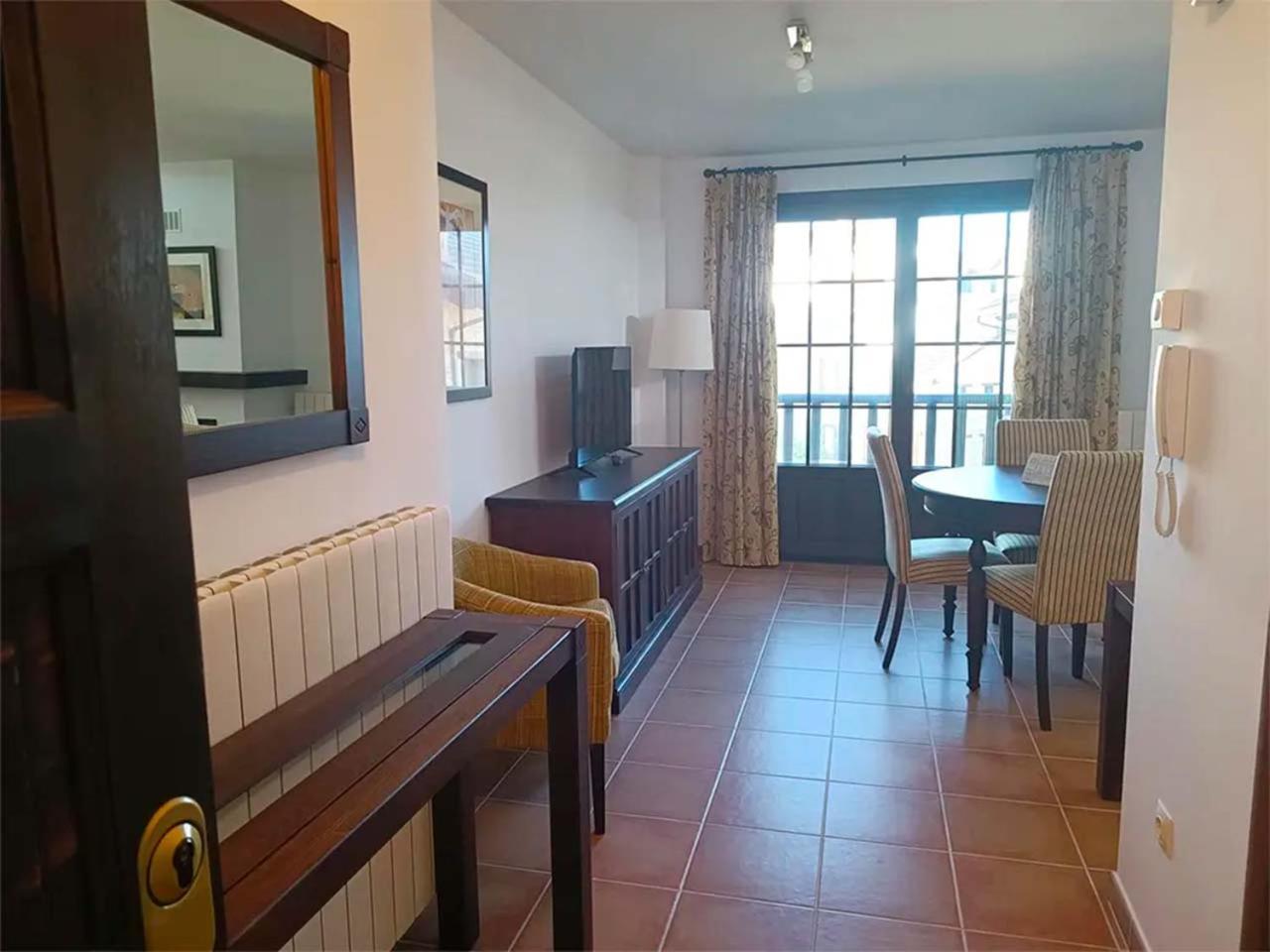 Apartamentos Jaca Mirador De Badaguas 3000 Екстериор снимка